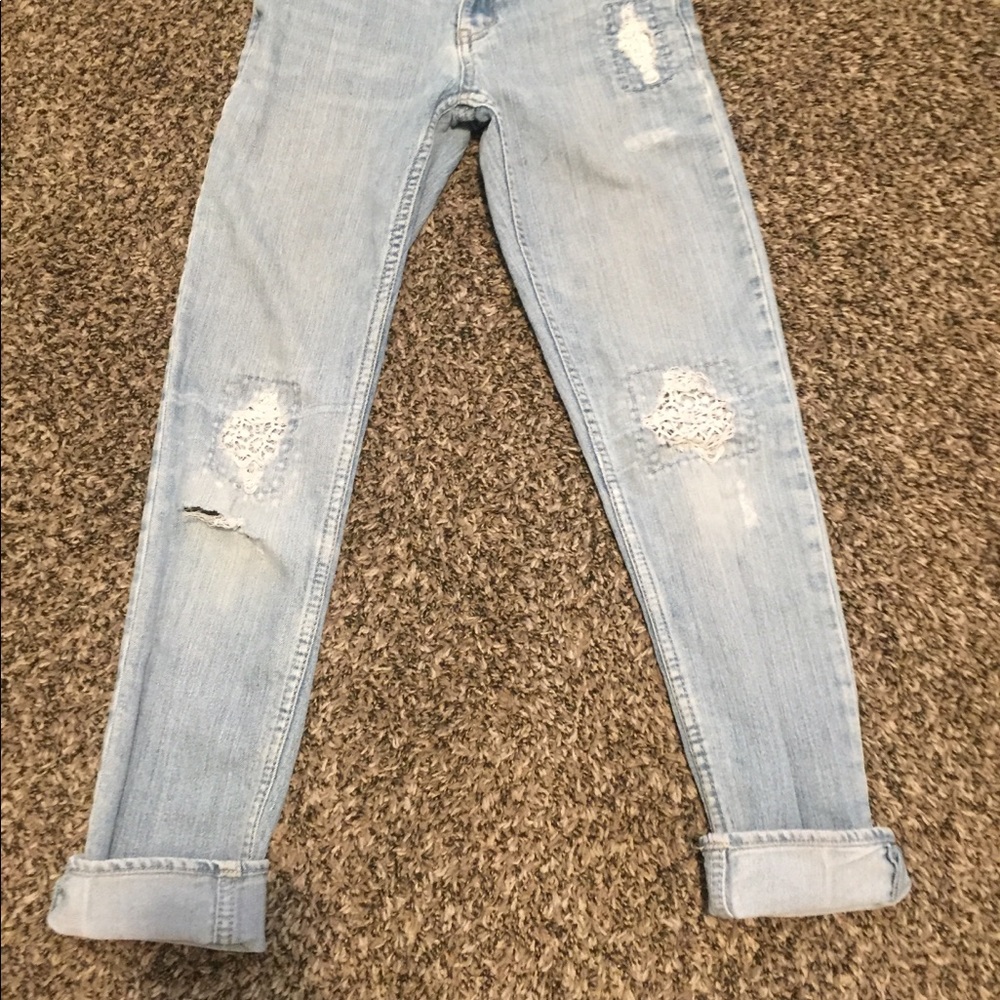 Levi light washed ripped jeans